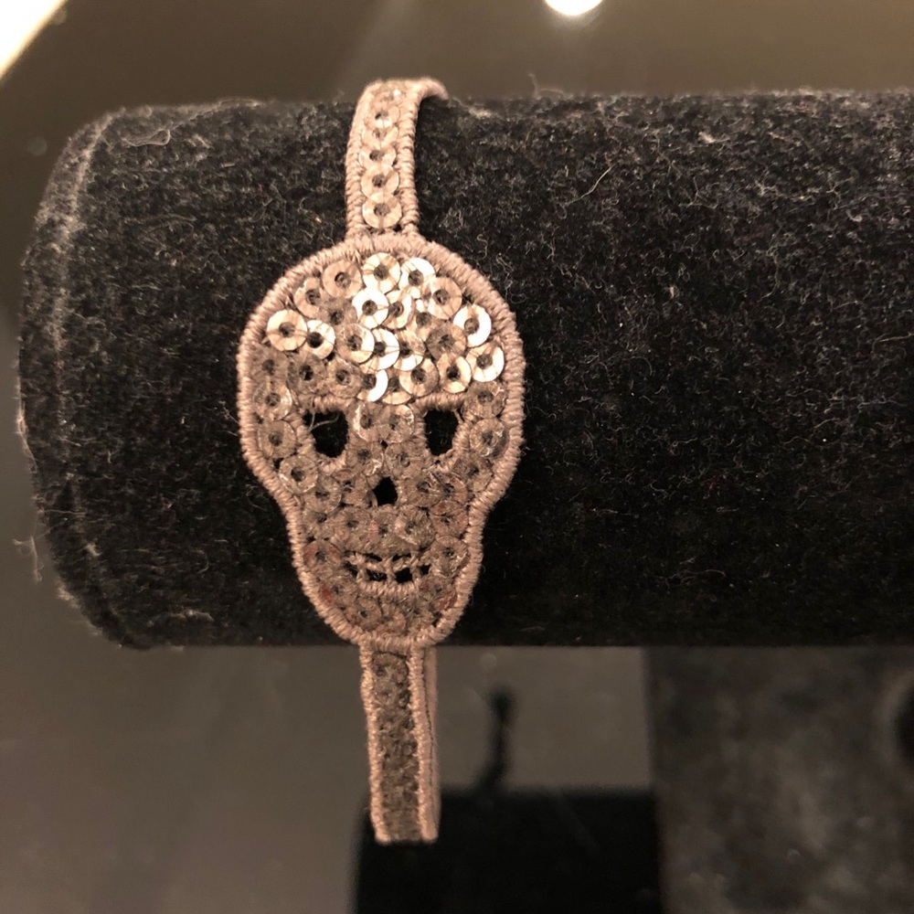 Marc Jacobs skull bracelet